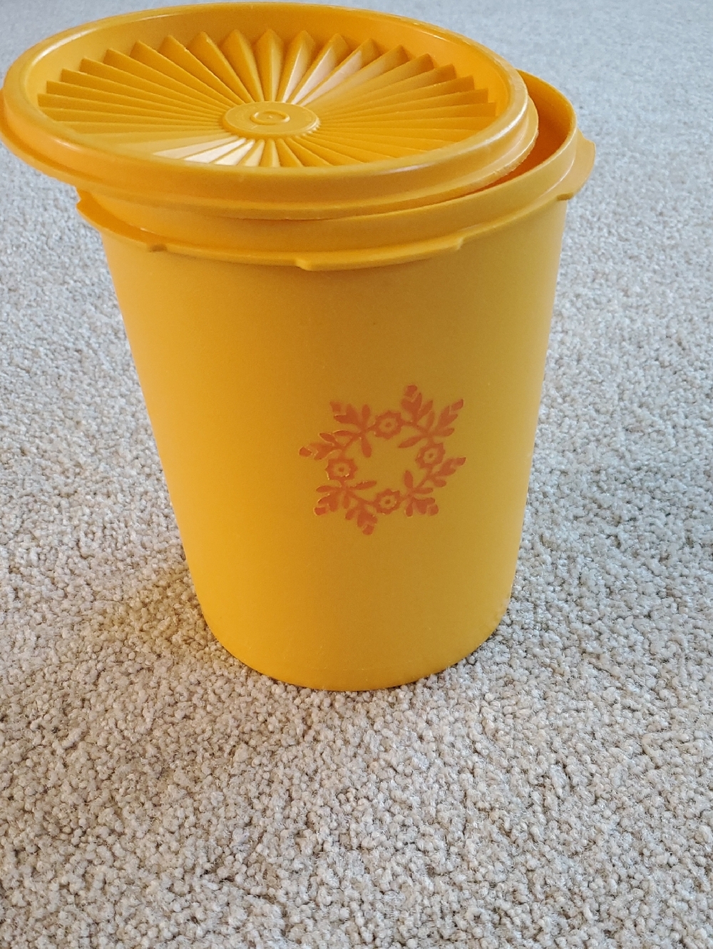 Vintage Tupperware 809-14 Canister